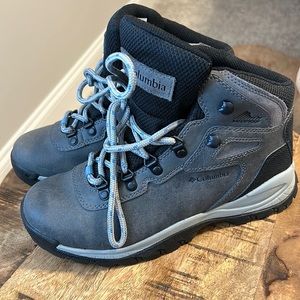 Great condition Columbia Hiking Boots
